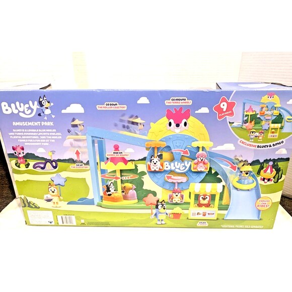 Bluey Beach Amusement Park Playset [12 Figures & Tons of Accessories!] SEE PHOTO - Picture 5 of 5